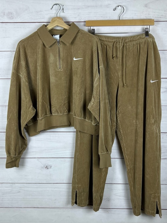 Nike Tops - Nike Sweatshirt Womens Beige Corduroy 1/4 Zip XL Pullover and 1X Sweatpants Set